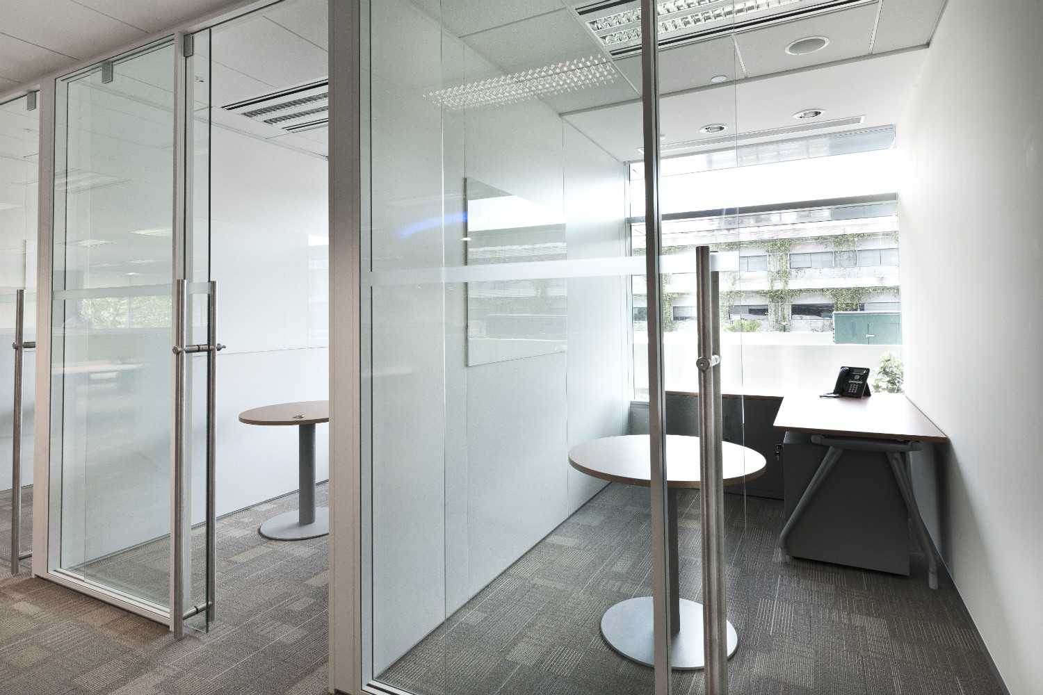 Manulife South-East Asia - Sliding doors